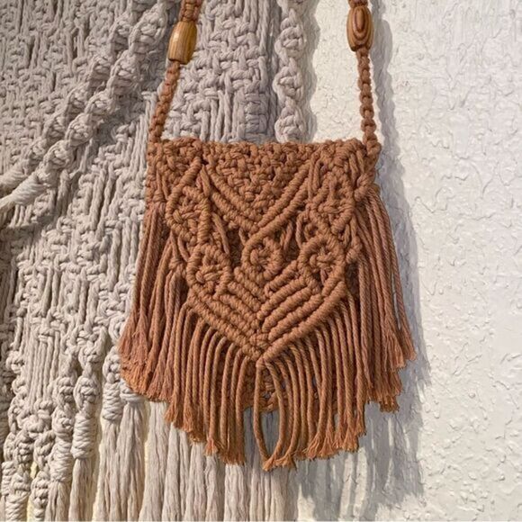 Handmade Macrame Bag Tan Light Brown Wood Beads 3 Pockets and Clip Crochet Purse - Picture 1 of 10